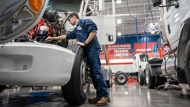 Finding a Reliable Diesel Mechanic Near Me: Tips for Choosing the Right Professional